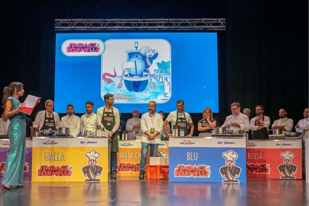 Decaro e Bruno vincono “Sindaci ai fornelli” con un piatto alle ostriche e 'nduja