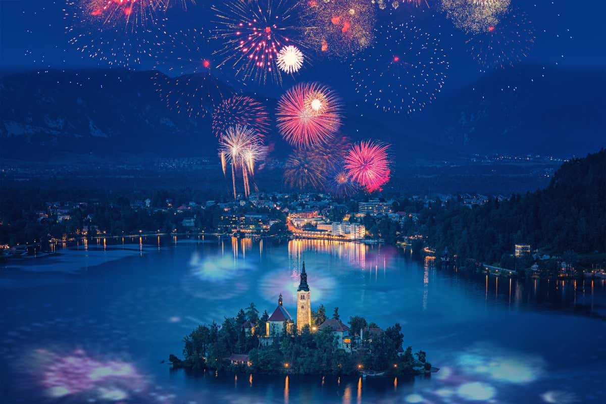 Capodanno sul lago di Bled Dove andare per le vacanze di Natale? Per ogni sogno una destinazione Capodanno sul lago di Bled Dove andare per le vacanze di Natale? Per ogni sogno una destinazione