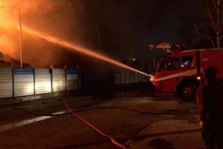 (Smaltimento illegale dei rifiuti Agromafia, un business da 21 miliardi)