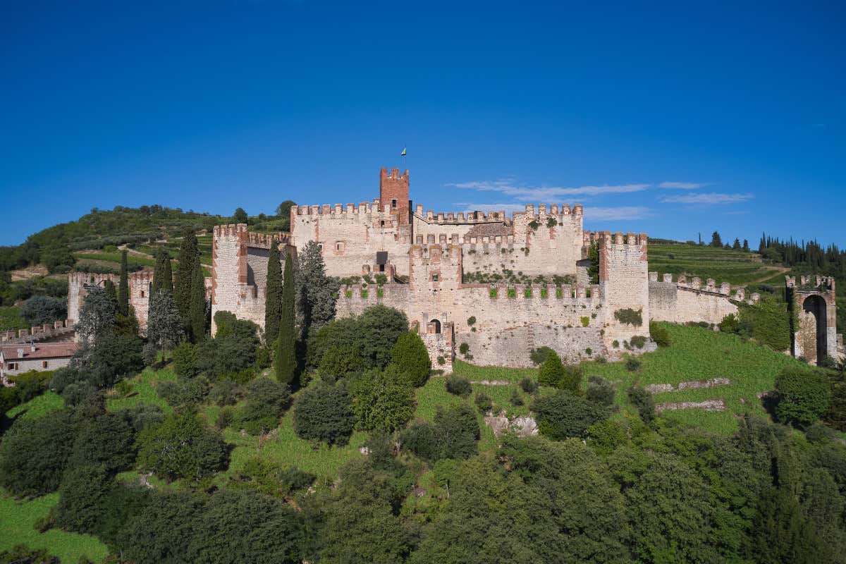 Il castello di Soave Damaranto Residenza e Cucina tutto pronto per l'apertura a Soave