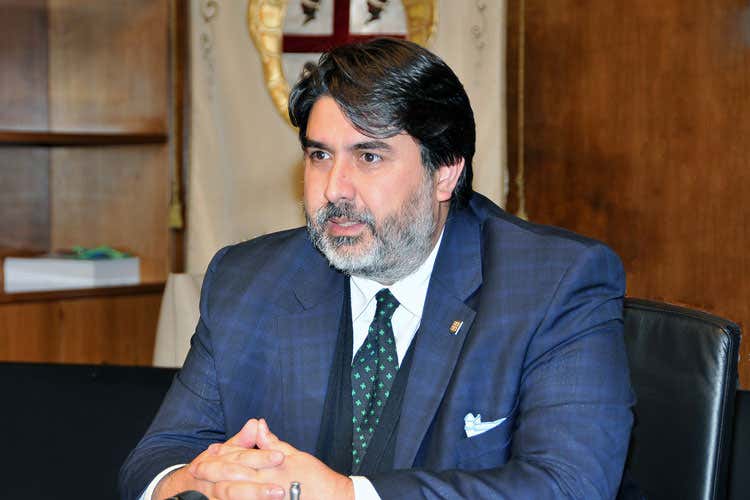 Christian Solinas - Test per chi sbarca in Sardegna Turisti in fuga in attesa del Tar