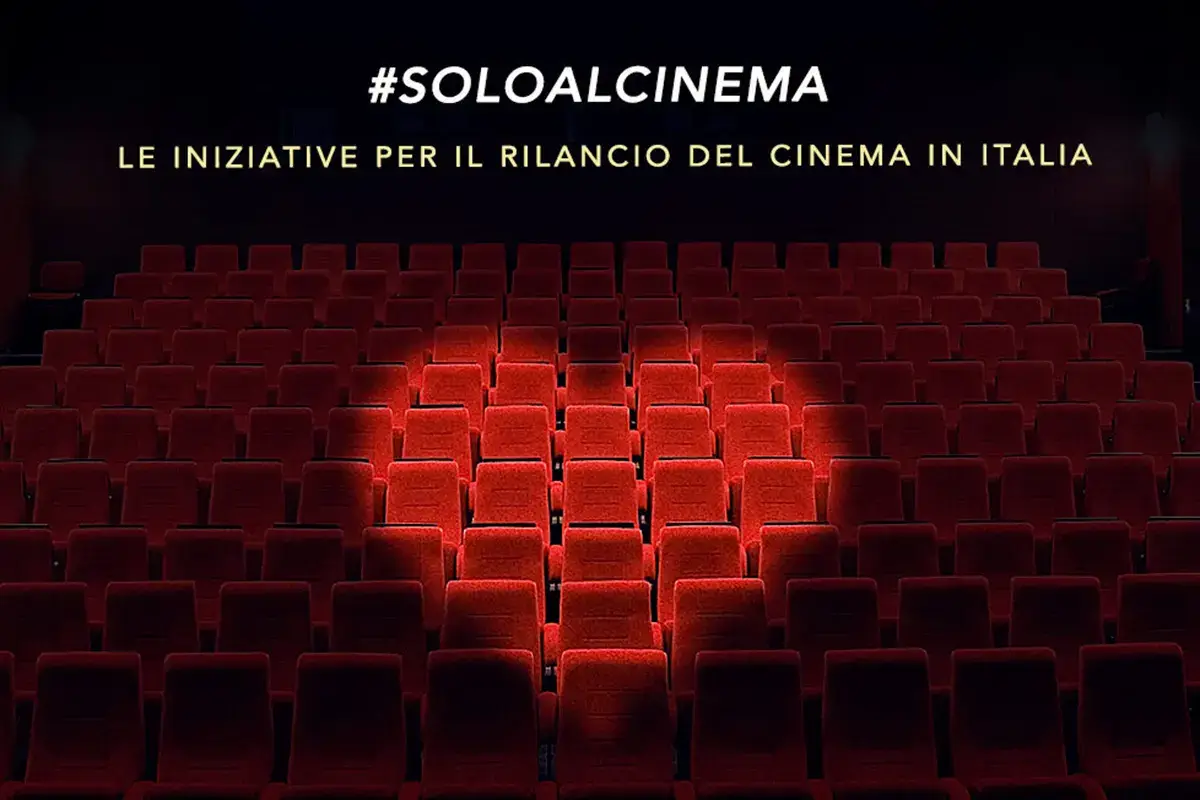 La locandina di #Soloalcinema Il meglio del cinema italiano richiama gli spettatori nelle sale