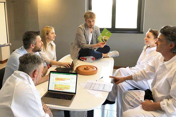 Lombardia Re.Start, piano concreto per la ripartenza dei ristoratori Lombardia Re.Start, piano concreto per la ripartenza dei ristoratori