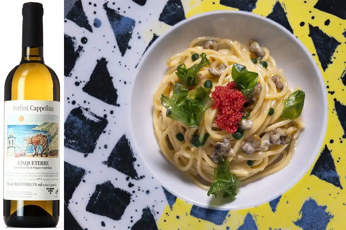 “Spaghettone aglio e olio, maruzzielli, anemoni e ricci di mare” di Paolo Gramaglia £$L’Italia del vino:$£ calici di Levante