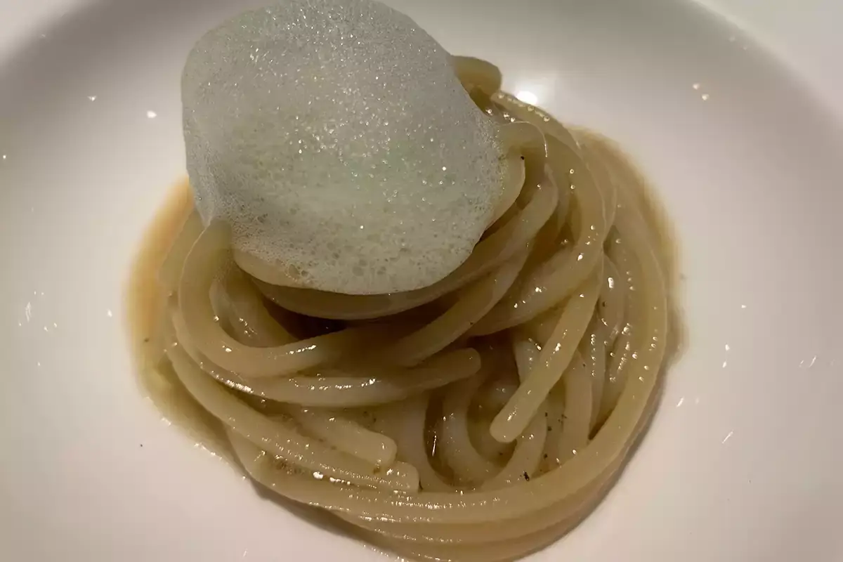 Spaghetti in Cagnone dal menu Piatti firma La cucina di Koinè parla la lingua delle emozioni