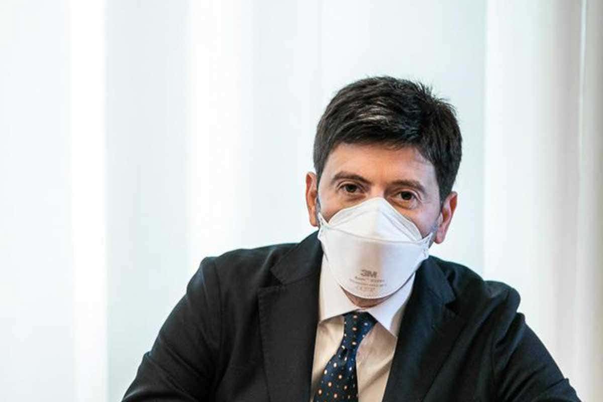 Roberto Speranza La quarta ondata fa paura: stato d'emergenza prolungato al 31 marzo