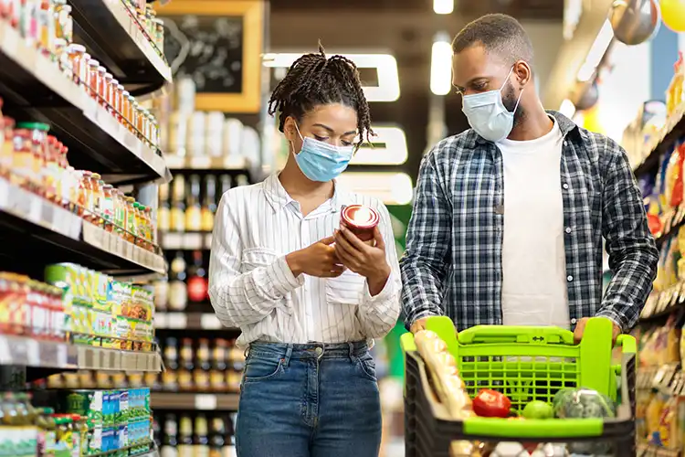 Fiducia dei consumatori ai minimi da maggio 2020