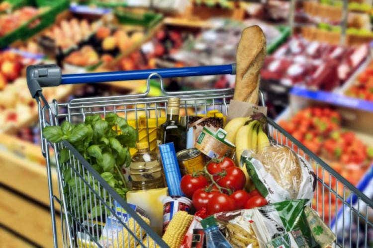 Il costo del carrello della spesa è cresciuto durante il lockdown - Spese e utenze, rincari da lockdown Stangata da 536 euro a famiglia Il costo del carrello della spesa è cresciuto durante il lockdown - Spese e utenze, rincari da lockdown Stangata da 536 euro a famiglia