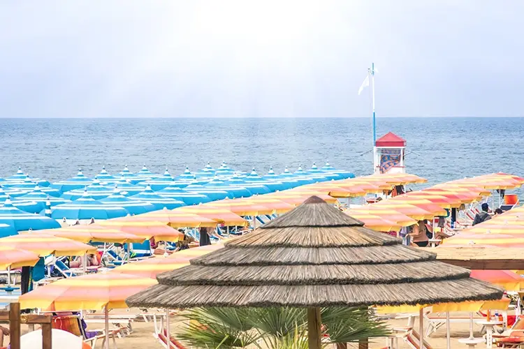 Estate 2021 sicura&nbsp; sulle spiagge romagnole Estate in vacanza in Romagna Il delivery &egrave; sotto l&rsquo;ombrellone