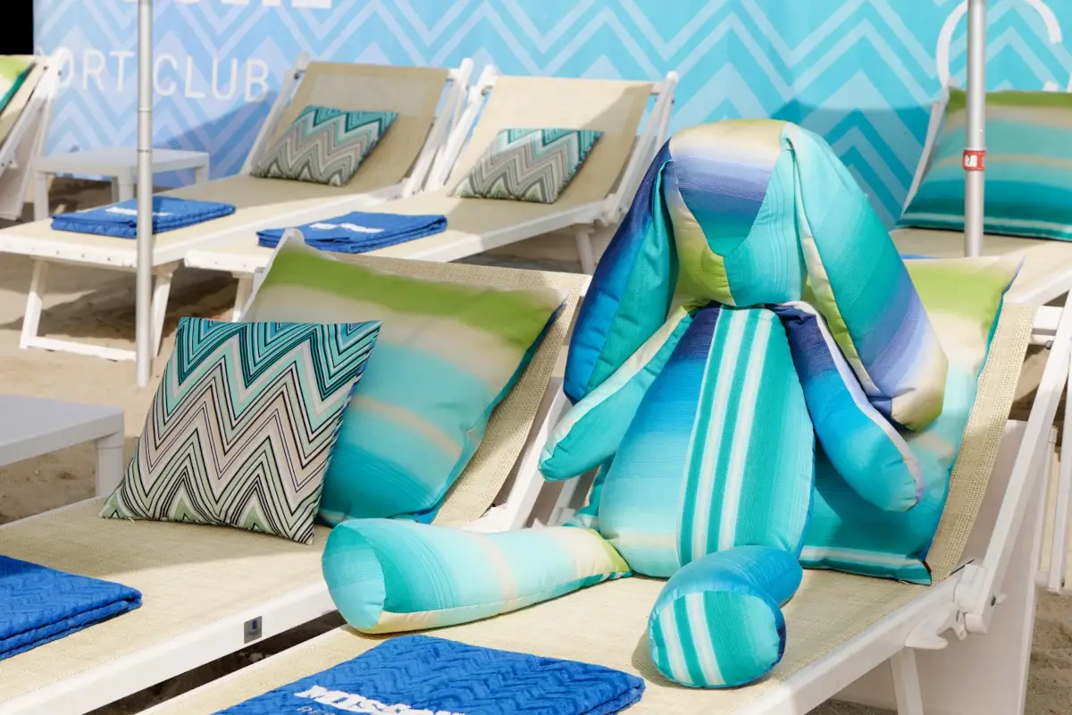 Le Carillon a Paraggi griffata Missoni Da Dior a Etro e Missoni, il fashion griffa e &ldquo;profuma&rdquo; i beach club