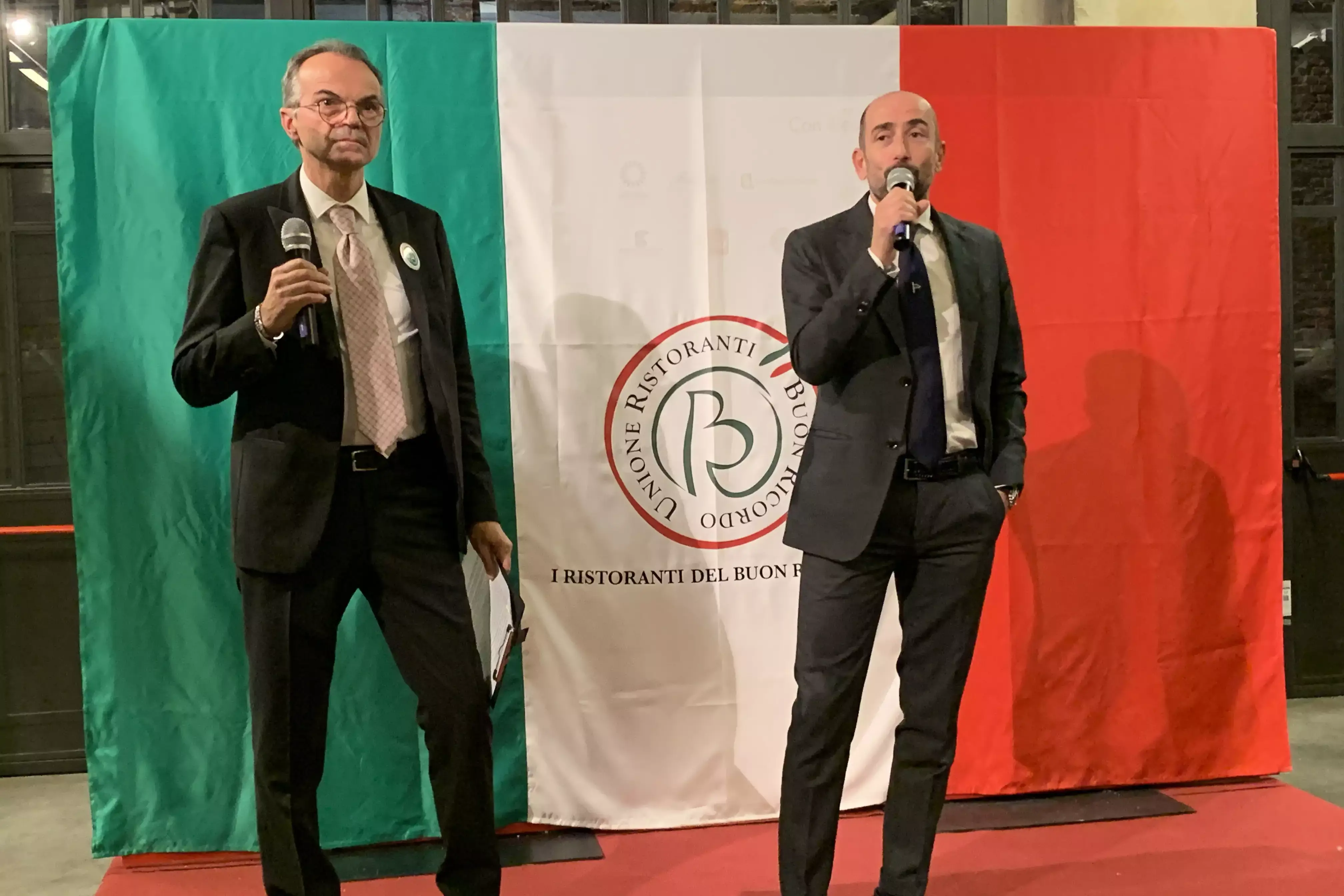 I nuovi ingressi sono stati annunciati da Luciano Spigaroli e Cesare Carbone, segretario generale operativo e presidente dell'associazione Unione Ristoranti Buon Ricordo, 8 nuovi ingressi nella Guida 2023