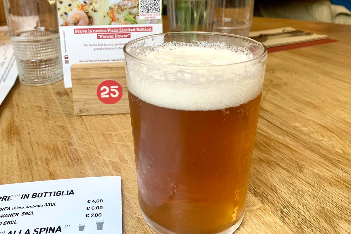 Cagiada sforna la pizza a ruota di carro lombarda: ecco com'è fatta