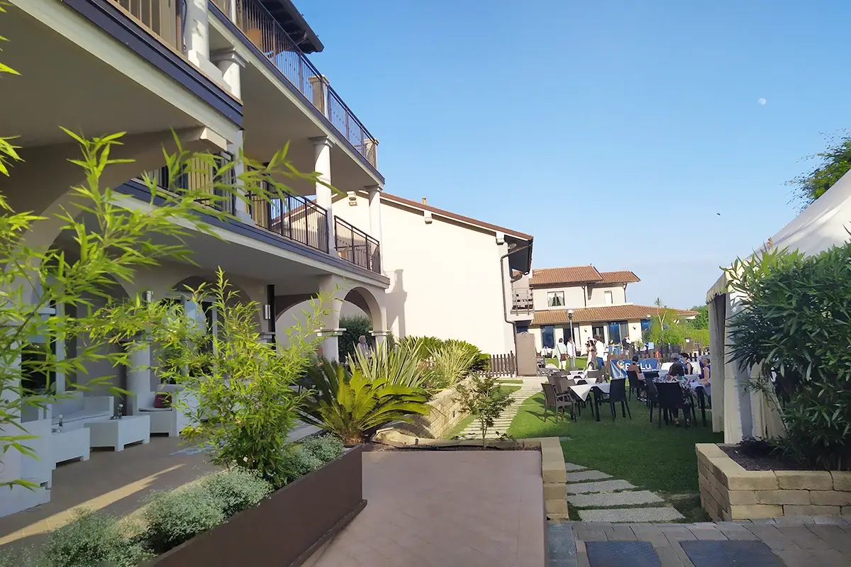La festa per l'inaugurazione E allo hotel Splendid Sole di Manerba splende… una nuova stella