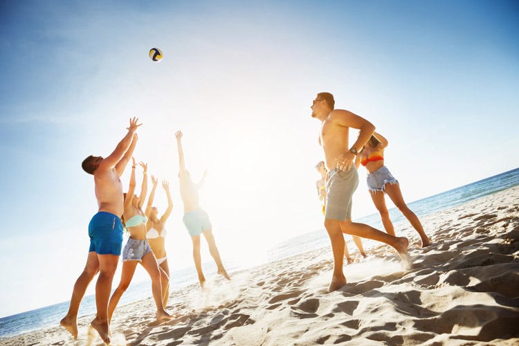 Gli sport da spiaggia non sono indicati per chi soffre di dolori alle ginocchia(Sport da spiaggia Attenzione alle ginocchia)