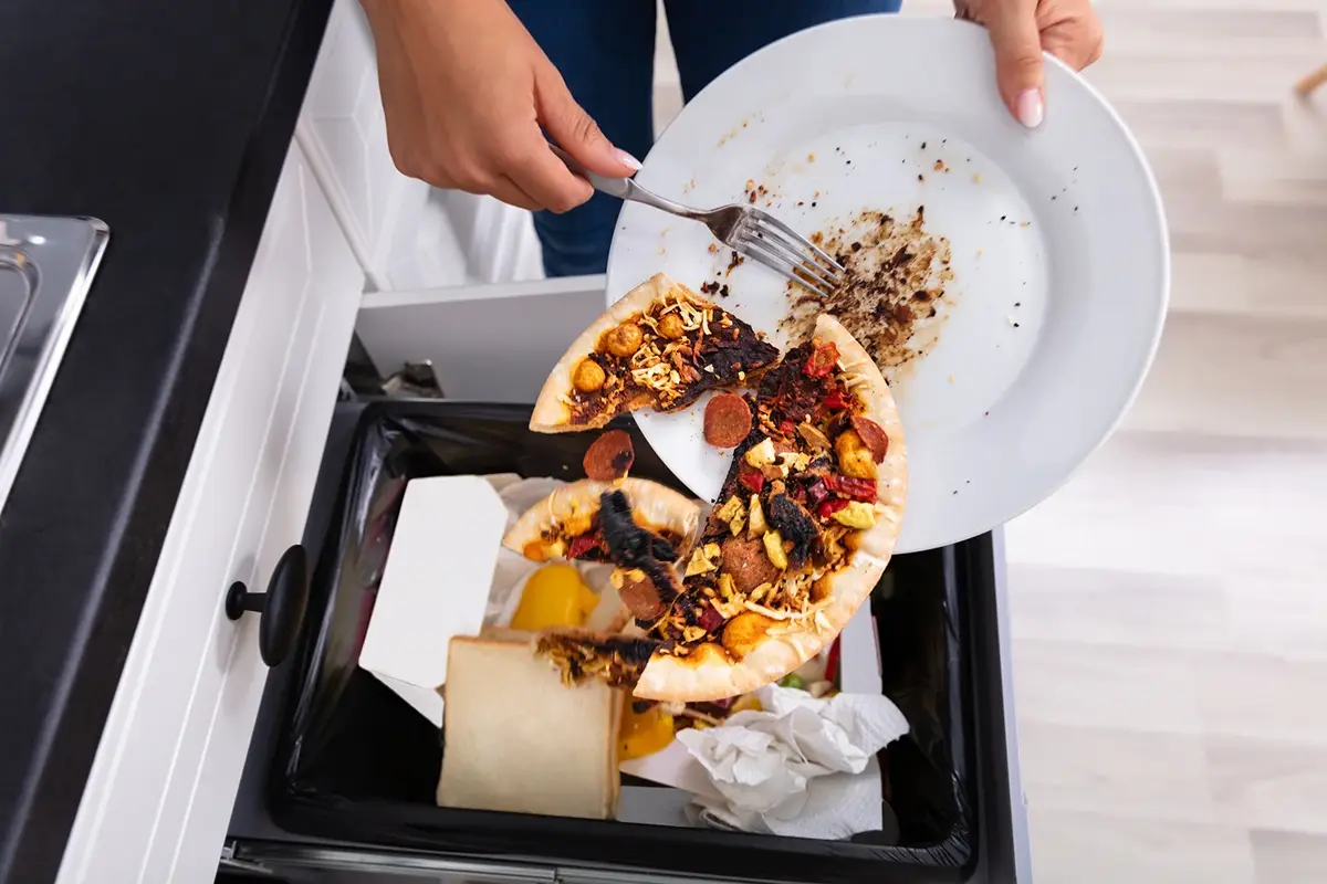 L'Italia &egrave; all'ottavo posto fra i paesi industrializzati per quantit&agrave; di cibo buttato alla settimana Spreco alimentare: Italia, Paese virtuoso