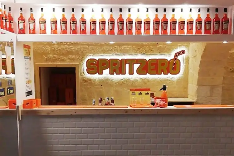 Sbarca a Trani Spritzer&ograve;, il locale dedicato all&rsquo;aperitivo del momento Aperitivo italiano a Trani:&nbsp; apre Spritzer&ograve;