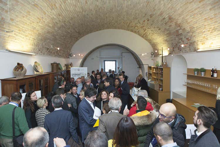 La prima edizione dell'anno scorso fu un bel successo (Spumantitalia, bollicine a PescaraQuattro giorni per lanciare il settore)