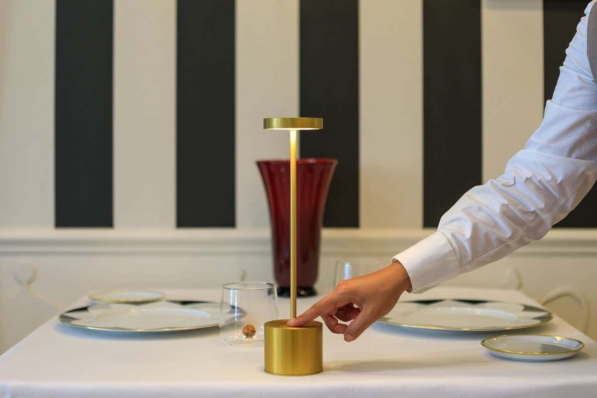 Un dettaglio della sala del St. George di Taormina  St. George la stelle di Heinz Beck brillano anche a Taormina