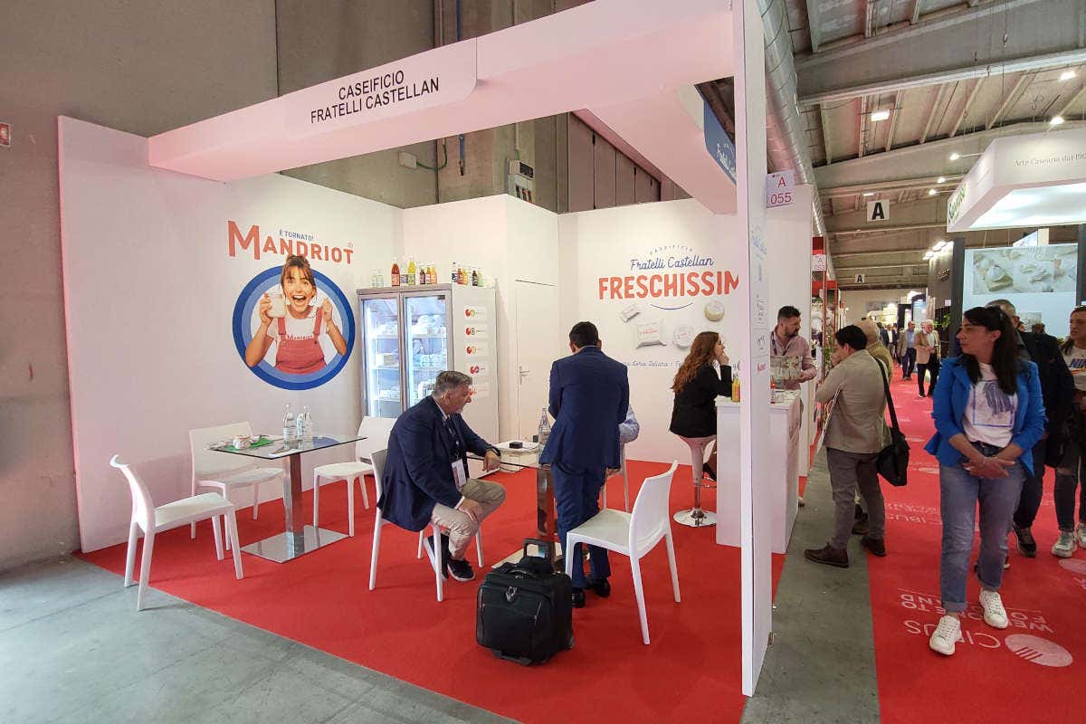 Caseificio Fratelli Castellan: oltre 100 anni di innovazione nel mondo del latte Caseificio Fratelli Castellan: oltre 100 anni di innovazione nel mondo del latte