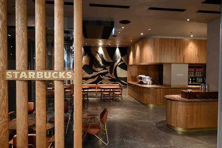 Il tradizionale format di caffetteria Starbucks Tre anni di Starbucks in Italia: dalla Reserve Roastery a 26 nuove aperture