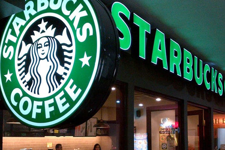 (Starbucks sbarca a RomaIn autunno apriranno due negozi)