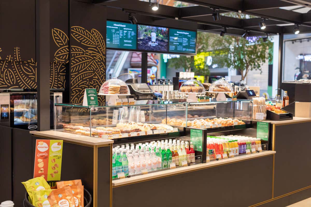 Starbucks espande la rete in Italia: 48° store a Lonato del Garda Starbucks espande la rete in Italia: 48° store a Lonato del Garda