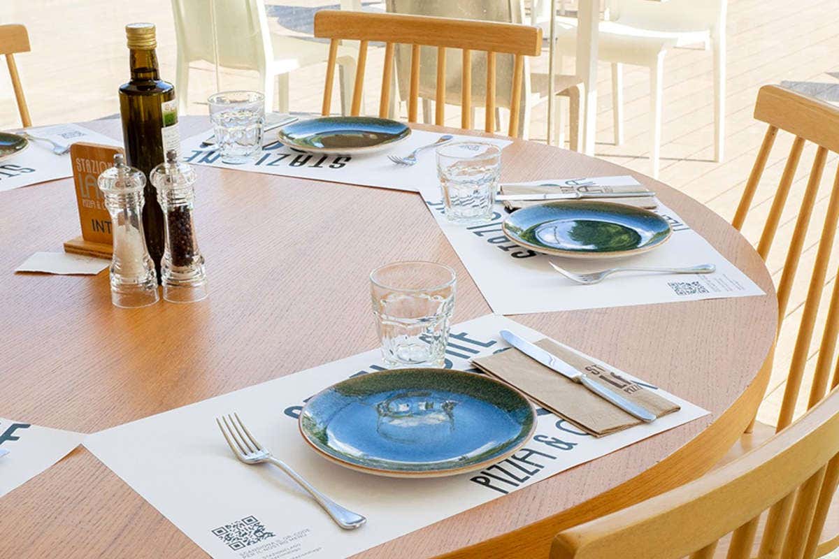 Prossima fermata: Stazione Lago! Tappa a Piana degli Albanesi tra pizza e carne