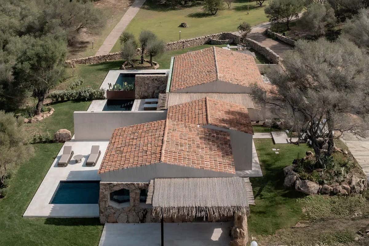 La Ciminea, dove la Sardegna di Gabriele Natali sorprende tra orto e memoria