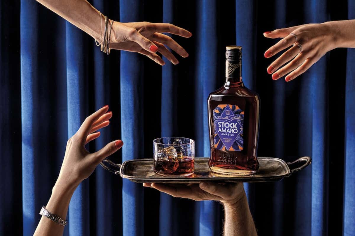 Stock lancia Amaro Amabile: il nuovo protagonista dell'aperitivo e del dopocena