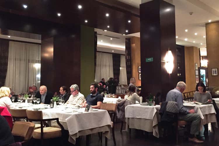 (La storia di Belgrado passa dal Madera Cucina locale con influenze orientali) (La storia di Belgrado passa dal Madera Cucina locale con influenze orientali)