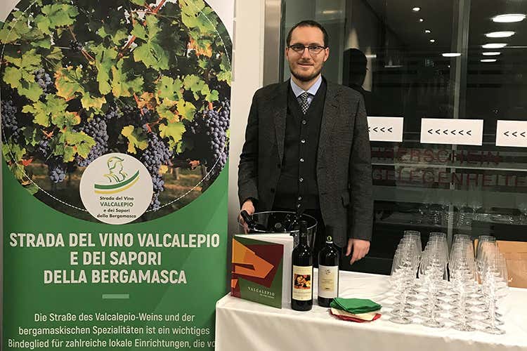 Giorgio Lazzari (Strada del Vino Valcalepio Una sfida avvincente) Giorgio Lazzari (Strada del Vino Valcalepio Una sfida avvincente)