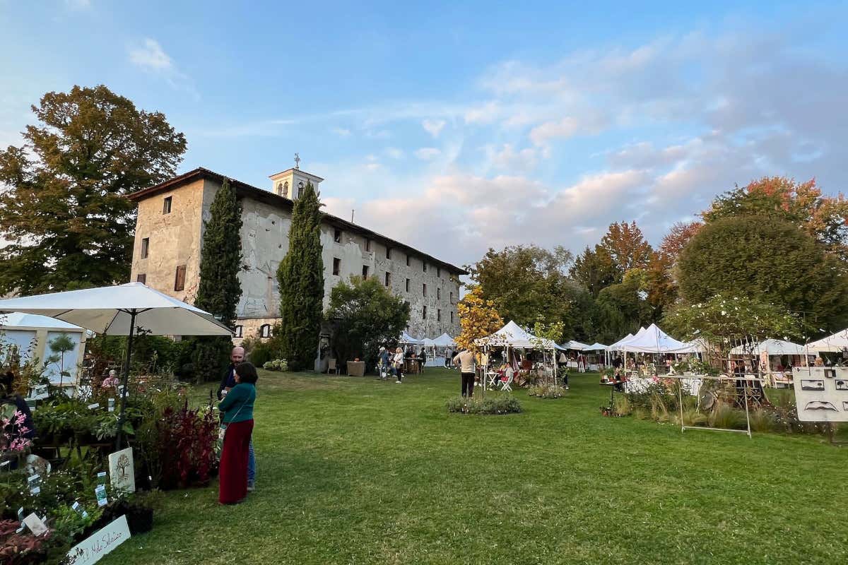 Una manifestazione culturale ed enogastronomica attorno al castello di Strassoldo Magici intrecci autunnali. Alla scoperta del castello di Strassoldo