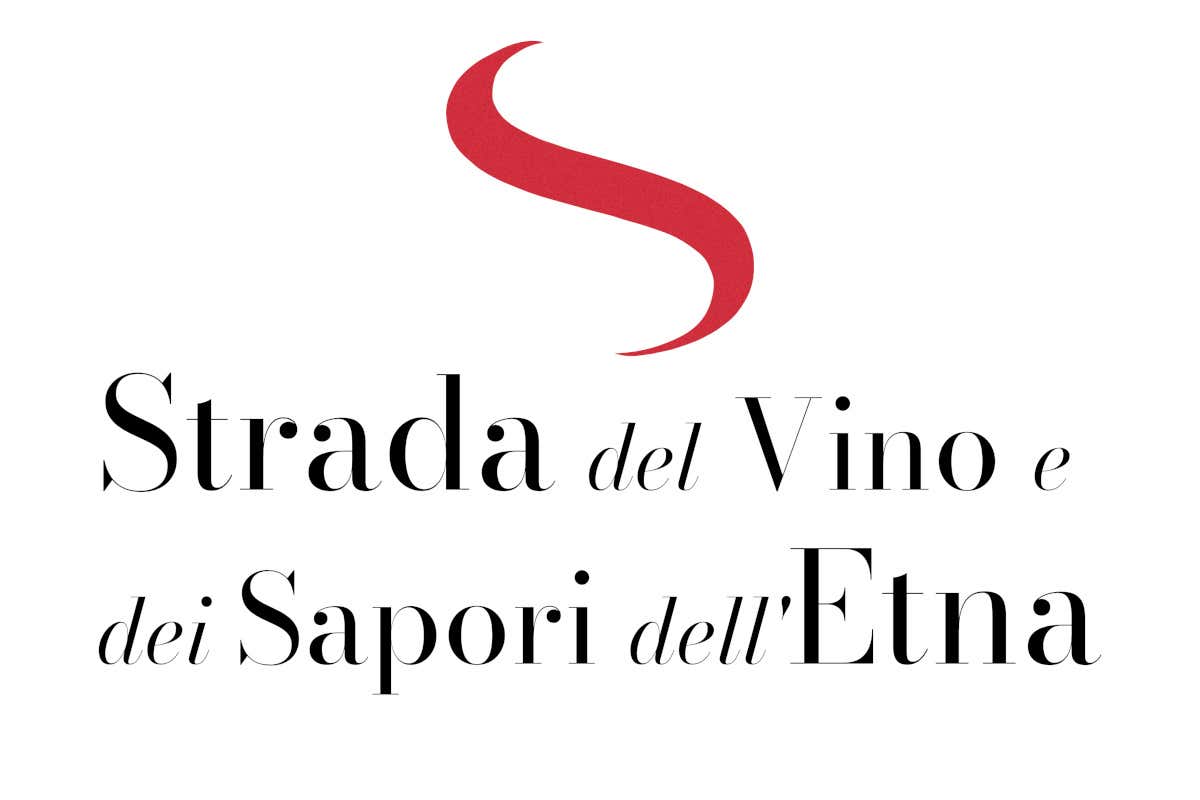Strada del vino e dei sapori dell'Etna: un nuovo logo per un nuovo corso Strada del vino e dei sapori dell'Etna: un nuovo logo per un nuovo corso