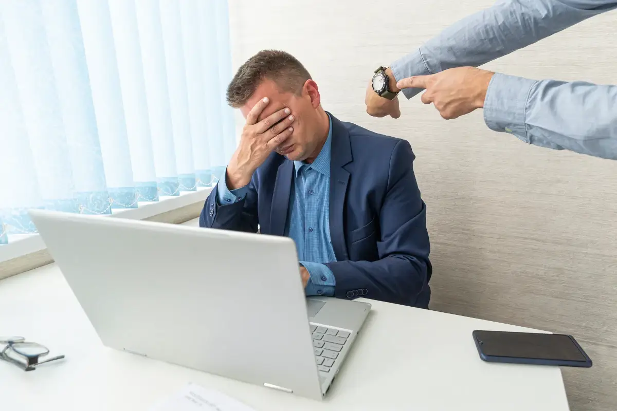 Ferie finite e stress da rientro, che cos'&egrave; e come affrontarlo