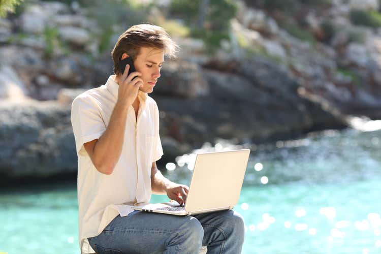 Vacanze "agitate" fanno tornare al lavoro ancora pi&ugrave; stanchi&rdquo; (Le vacanze iperattive fanno aumentare lo stress)
