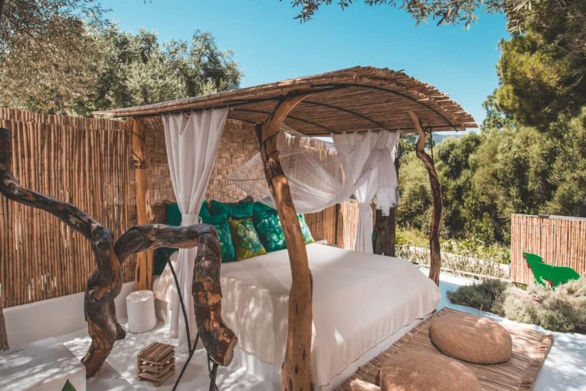 Su Gologone, Experience Suite (foto sito) Riapre il Su Gologone hotel icona nel cuore del Supramonte