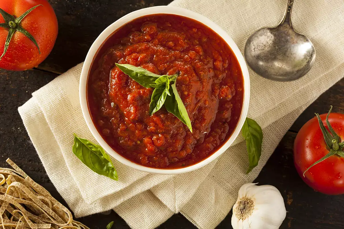 Tante le propriet&agrave; del sugo di pomodoro Sugo di pomodoro, concentrato di salute: ecco tutte le propriet&agrave;