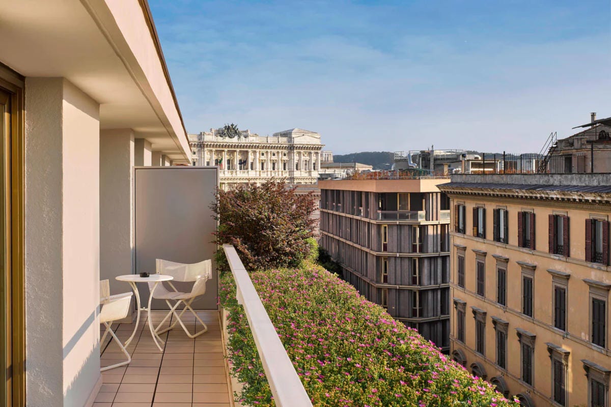 Il terrazzo di una suite dell'hotel Le Meridien Visconti Rome I brunch (e non solo) da non perdere sulla terrazza del Paparazzo bar a Roma