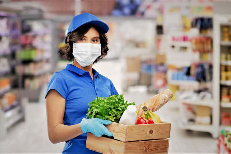 Torner&agrave; a crescere il servizio di delivery della spesa? Ansia da lockdown, torna la psicosi Prime file davanti ai supermercati