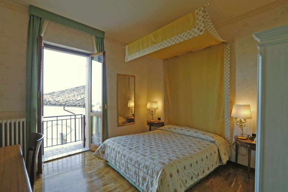 [[Zunica]], ospitalità dal 1880 a Civitella del Tronto