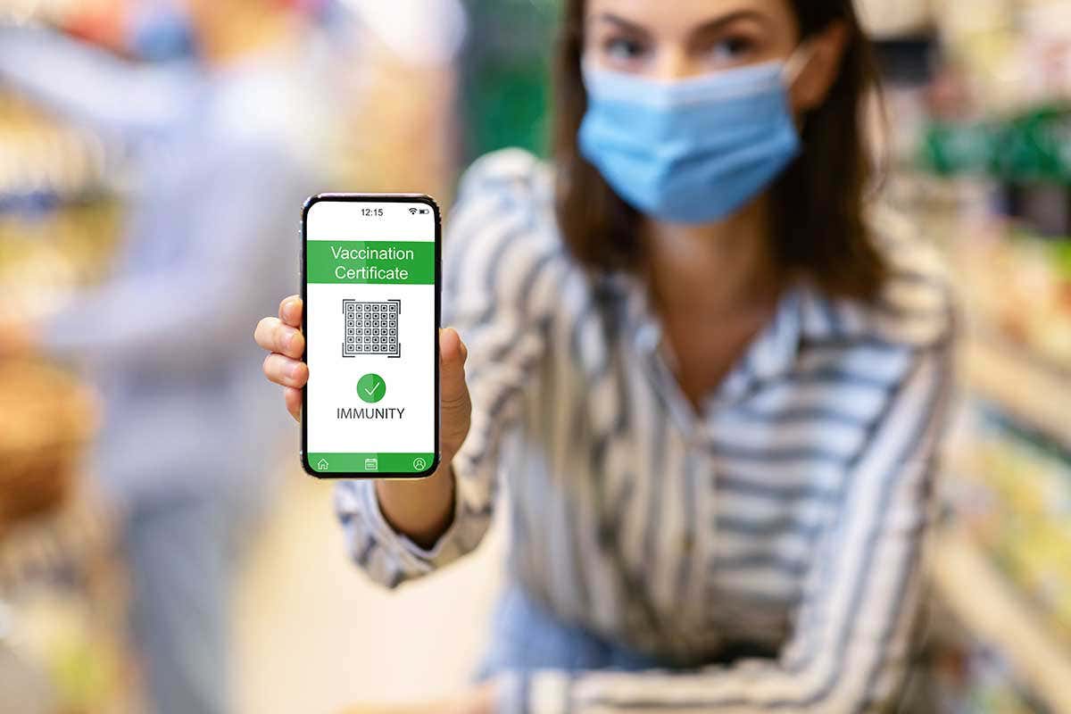 Green pass, al supermercato potrebbe scattare l'obbligo per i dipendenti Dipendente non vaccinato? Pugliese (Conad): «In aspettativa non retribuita» Green pass, al supermercato potrebbe scattare l'obbligo per i dipendenti Dipendente non vaccinato? Pugliese (Conad): «In aspettativa non retribuita»