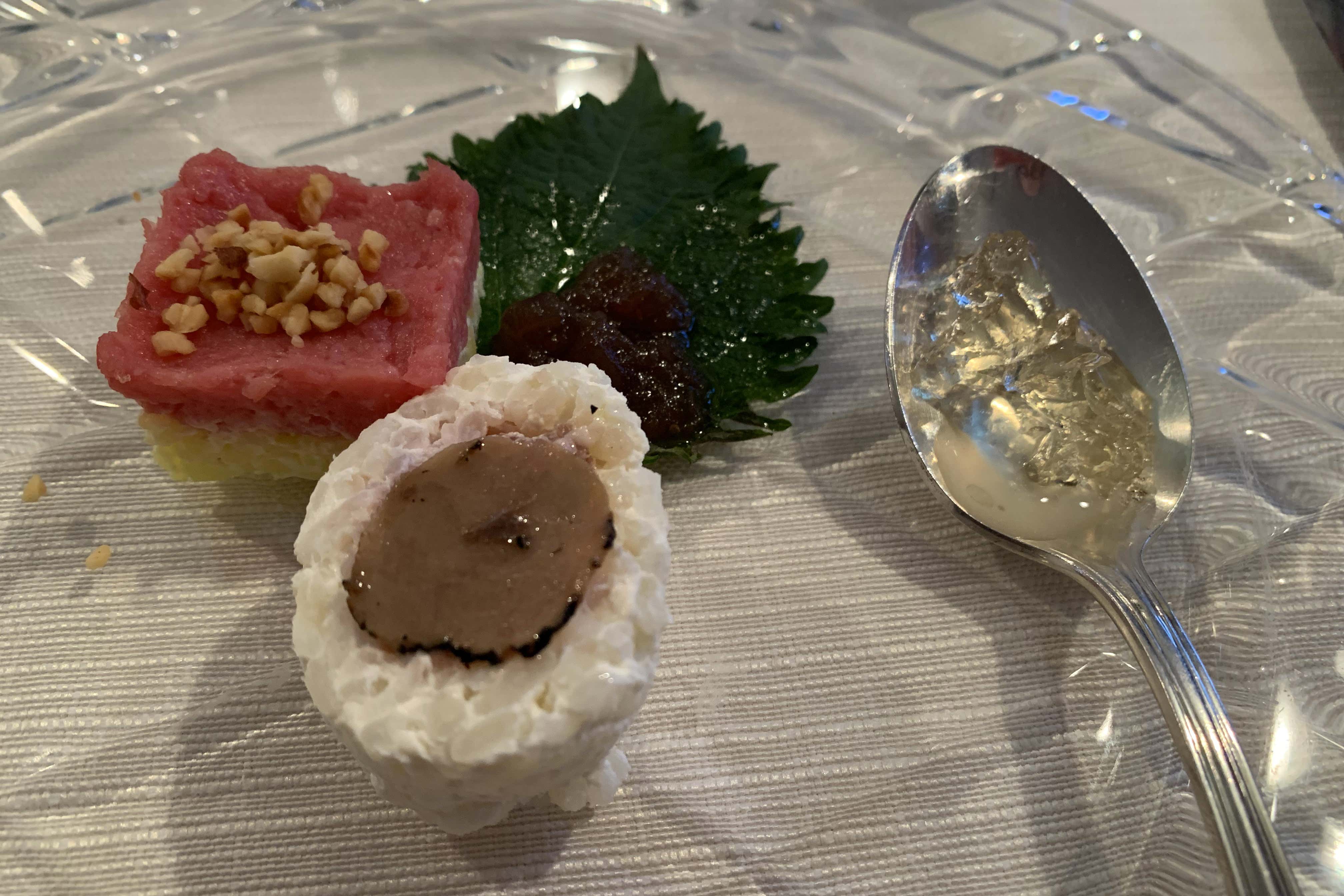 Marzio Montorfano: Sushi di Fassona e Uramaki con salsiccia di Bra Dieci anni di Ristogolf: si festeggia a tavola