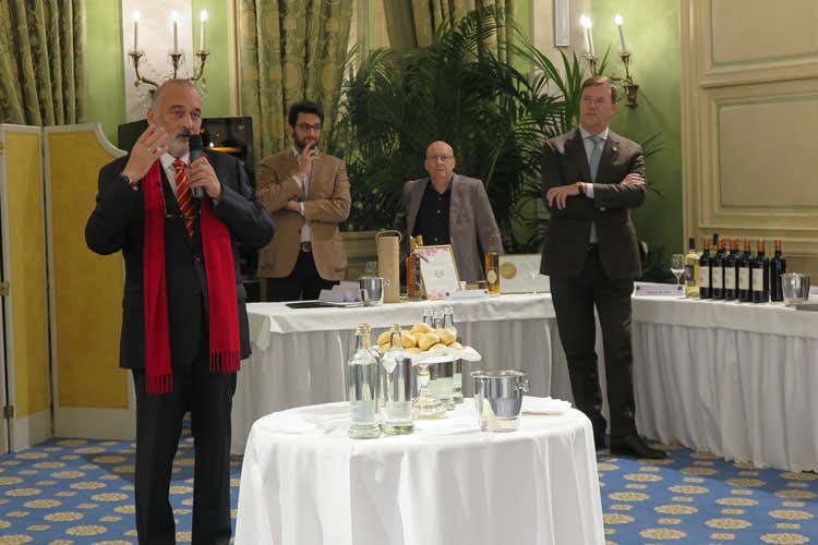 Il saluto dell'ideatore Fran&ccedil;ois Mauss la scorsa edizione - Riflessioni sull&rsquo;enologia post-covid Wine Symposium torna a novembre