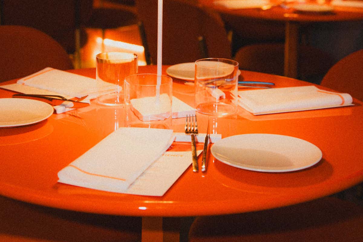 La mise en place di un tavolo di SYNC