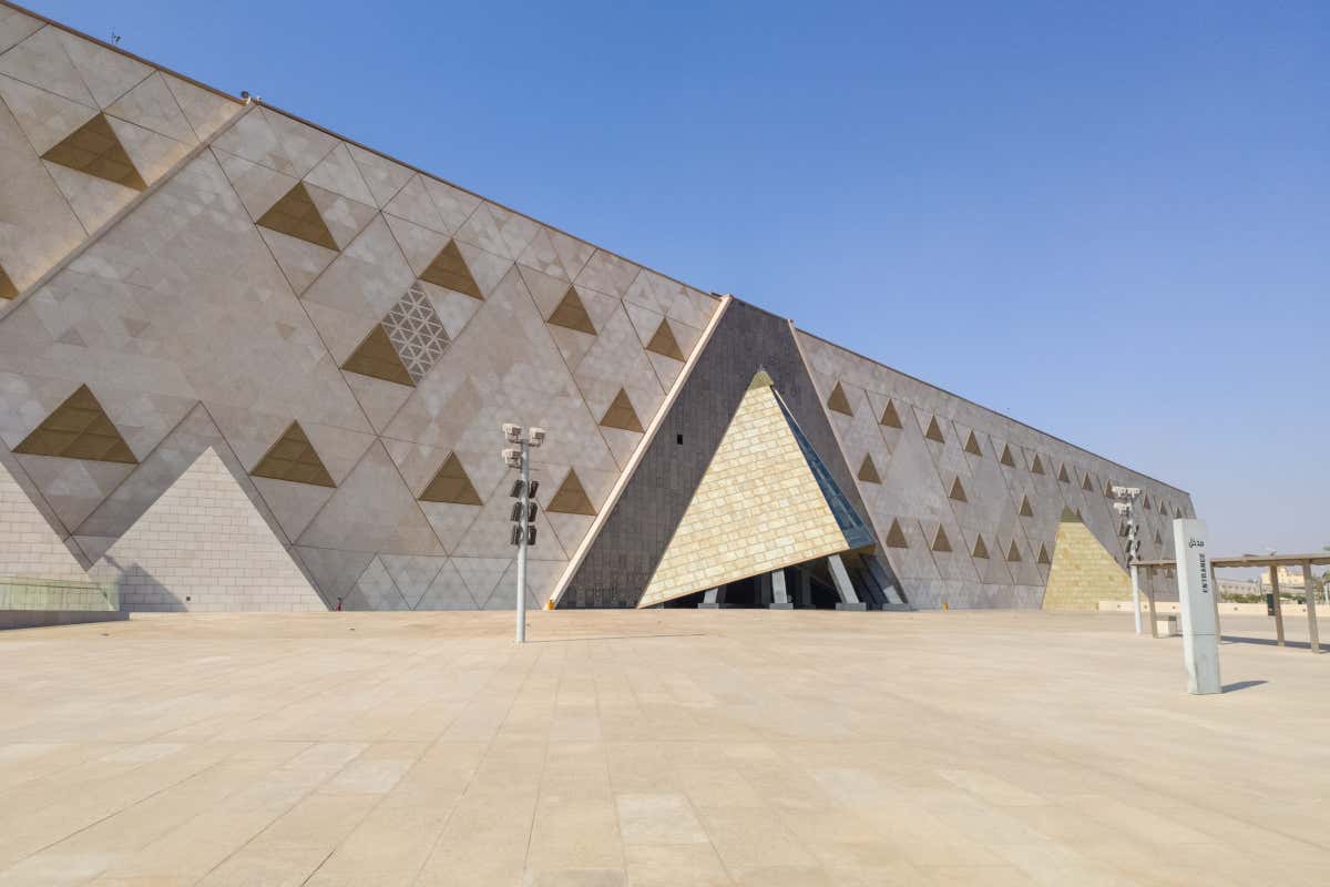 Il nuovo Grand Egyptian Museum e lo splendore dell’Egitto eterno