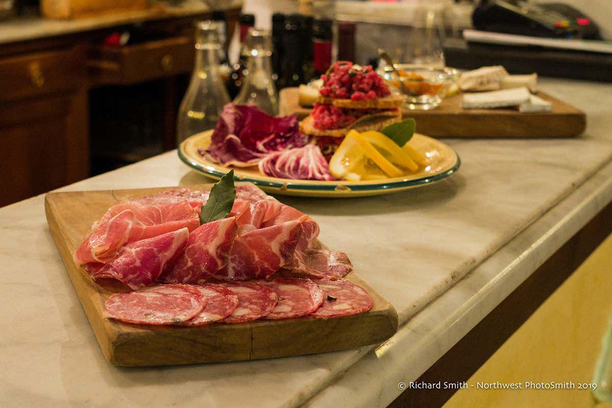 [[Taverna Pane e Vino]], buon cibo e ospitalità nel cuore di Cortona