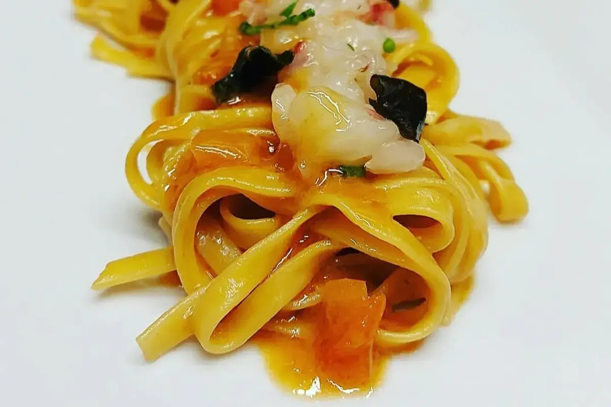 Tagliolino all'uovo con tartare di Gambero Argentino Tagliolino all'uovo con tartare di Gambero Argentino