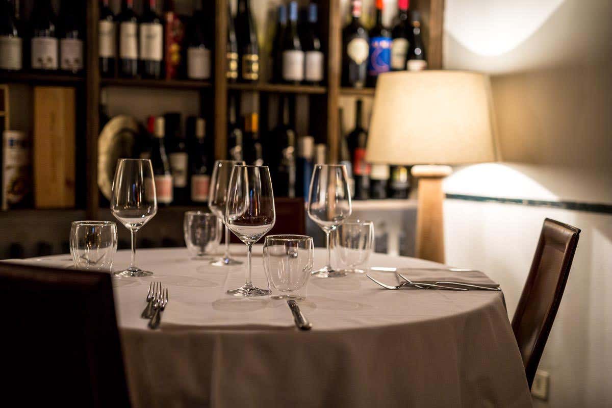 La sala La cucina romana con quel tocco in più a Le Tamerici