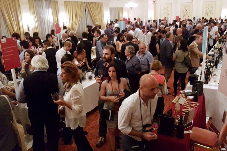 (Taormina Gourmet, 6ª edizione Weekend dedicato a cibo, vino e birra)