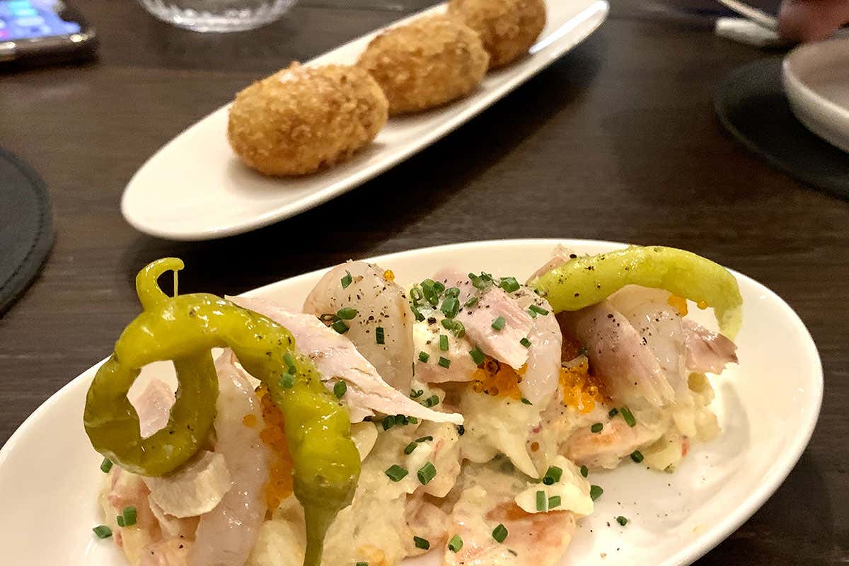 Insalata russa, gambero e piparra Filippo Sisti firma la nuova drink list de Il Circolino Insalata russa, gambero e piparra Filippo Sisti firma la nuova drink list de Il Circolino